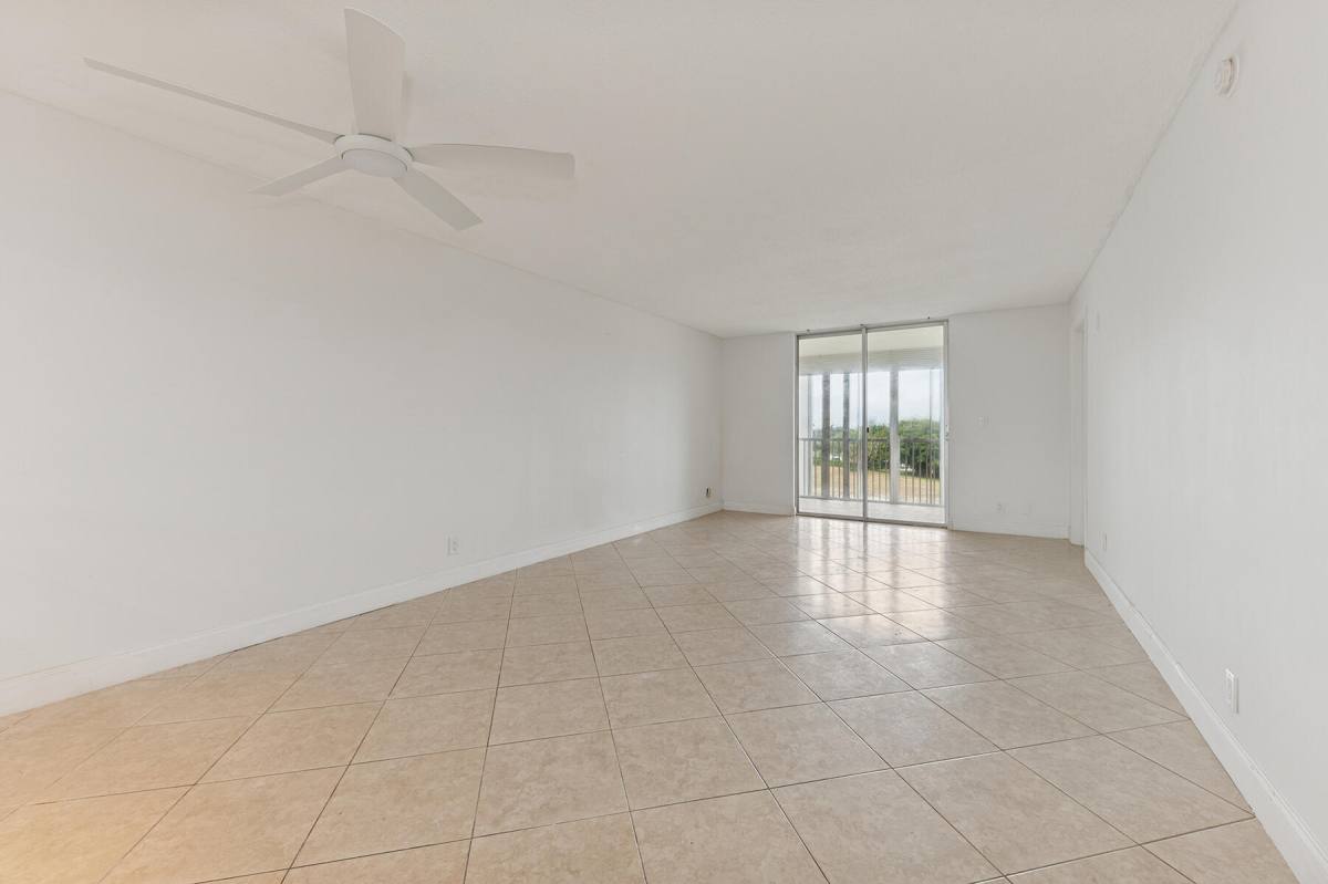 Apartment for rent at 6161 NW 2nd Ave #420, Boca Raton, FL 33487