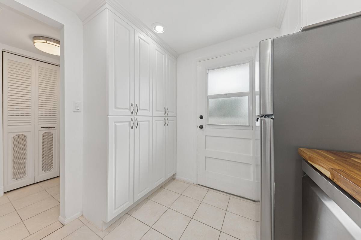 Apartment for rent at 6161 NW 2nd Ave #420, Boca Raton, FL 33487