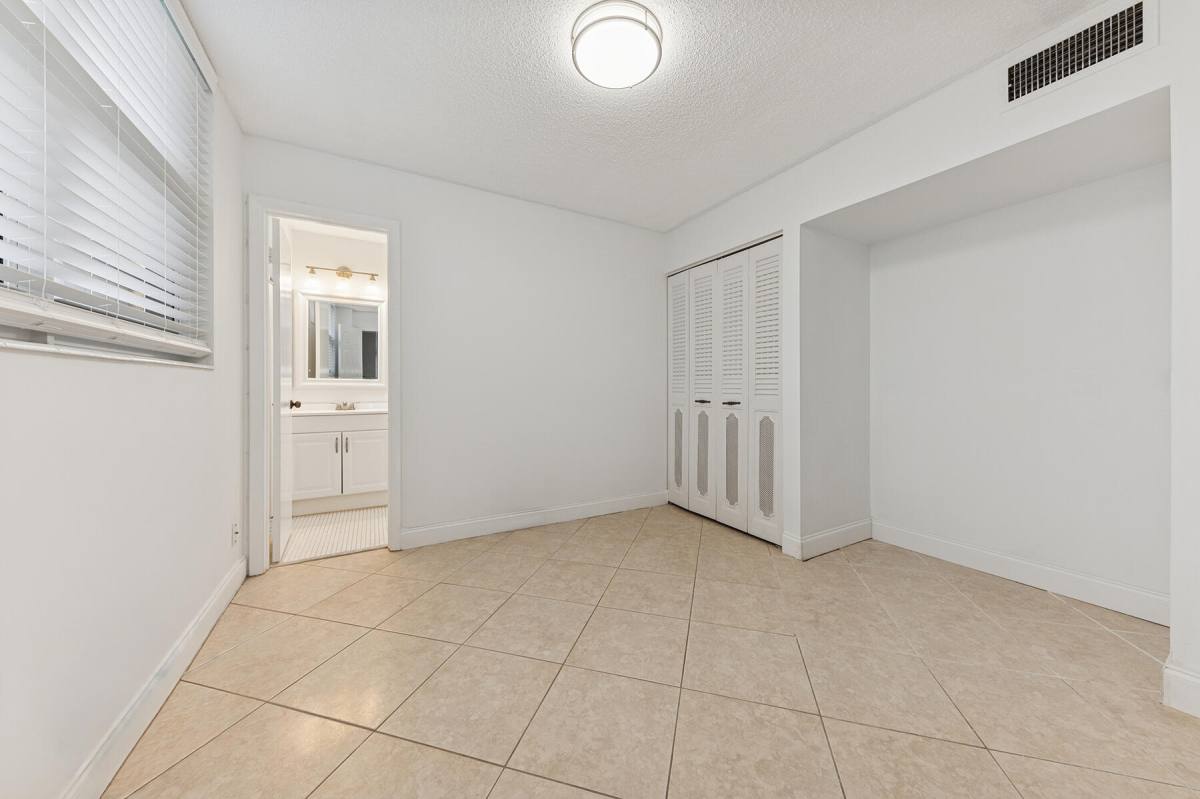 Apartment for rent at 6161 NW 2nd Ave #420, Boca Raton, FL 33487