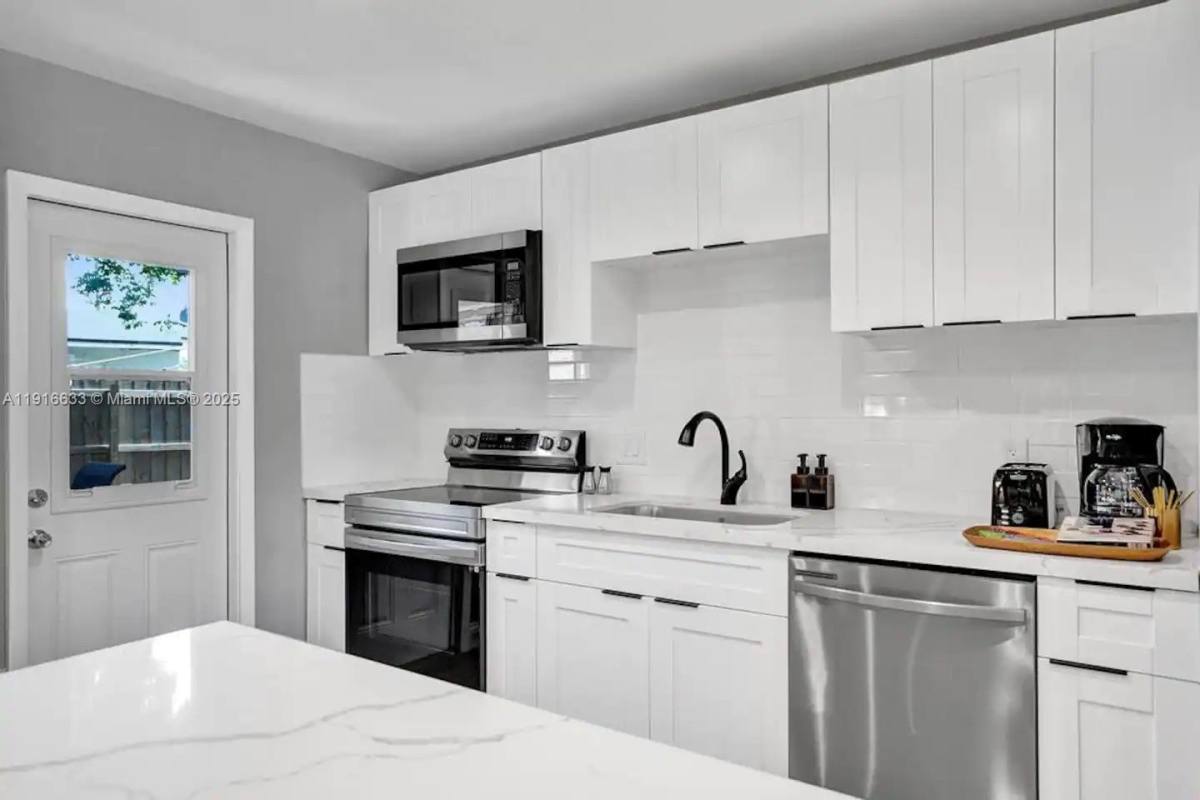 Apartment for rent at 1573 NE 30th Court, Pompano Beach, FL 33064