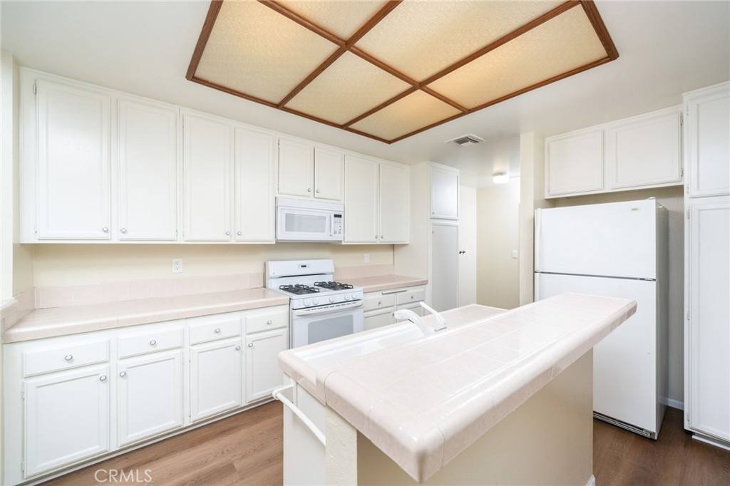 Townhouse for rent at 432 Caldwell Court #432, San Dimas, CA 91773