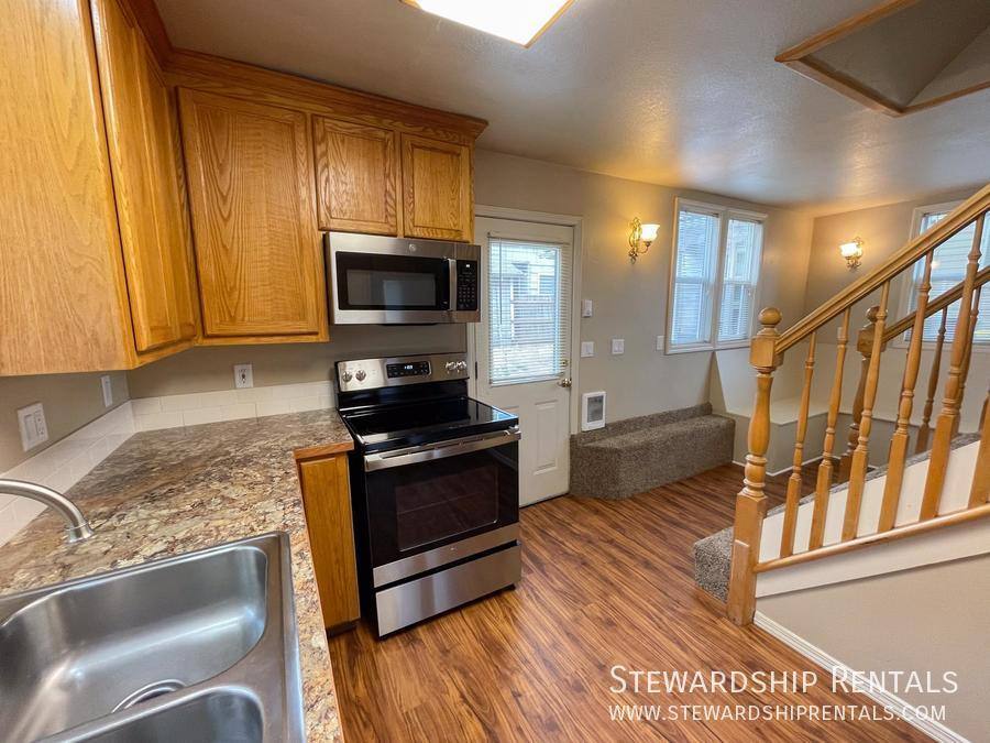 House for rent at 1472 E 19th Ave, Eugene, OR 97403