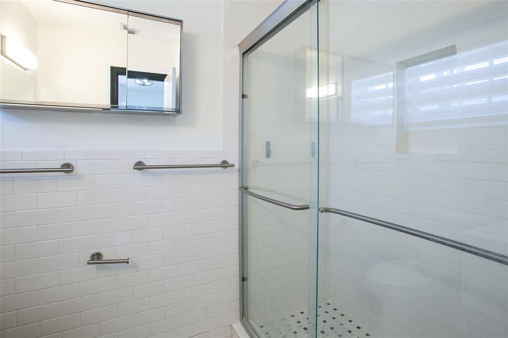 Apartment for rent at 1734 NE 20th Ave #2, Fort Lauderdale, FL 33305