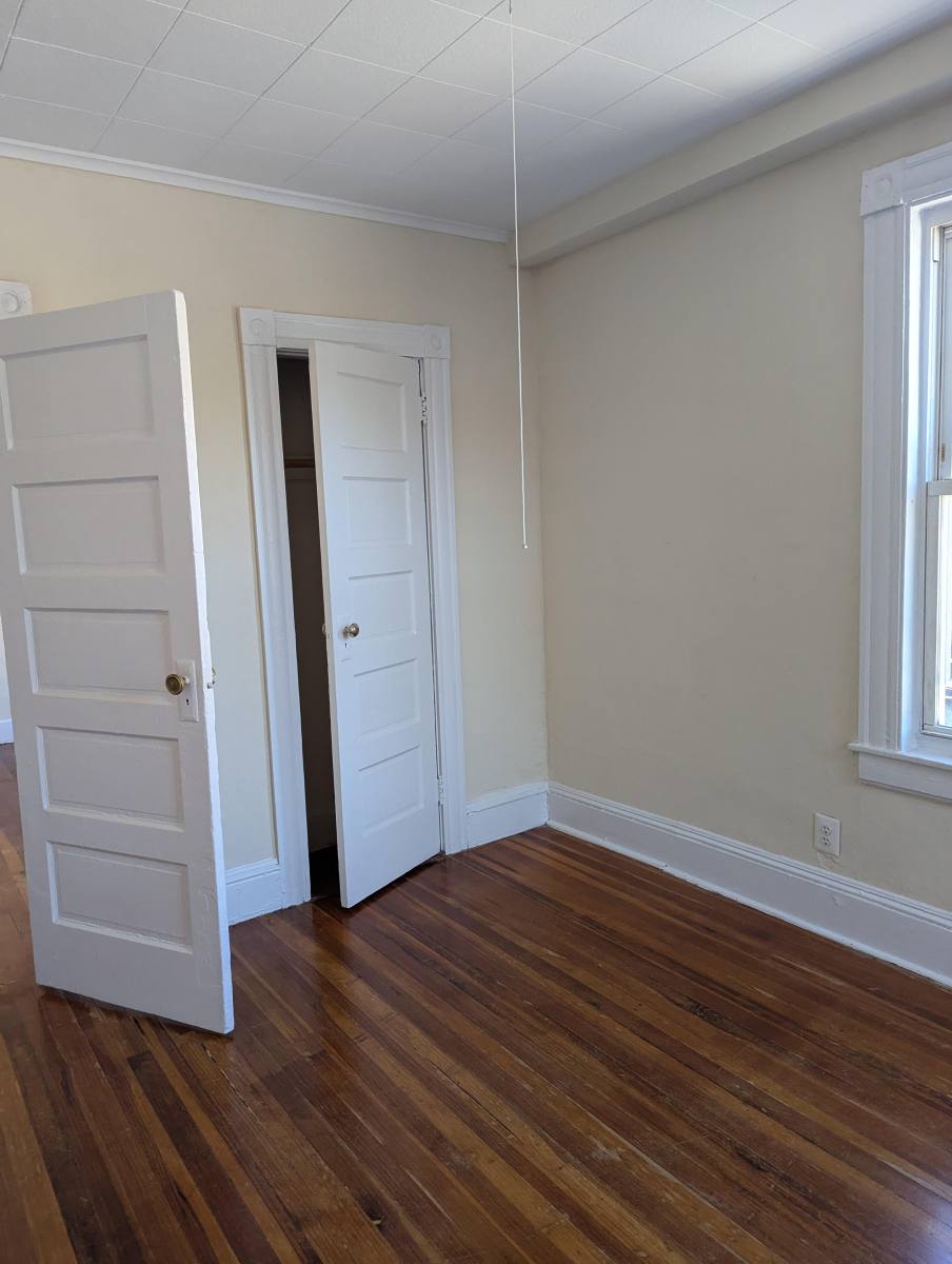 Apartment for rent at 59 Daly Ave #2E, New Britain, CT 06051