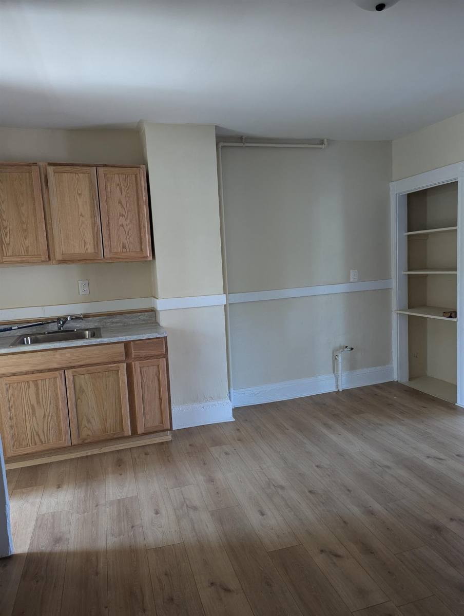 Apartment for rent at 59 Daly Ave #2E, New Britain, CT 06051