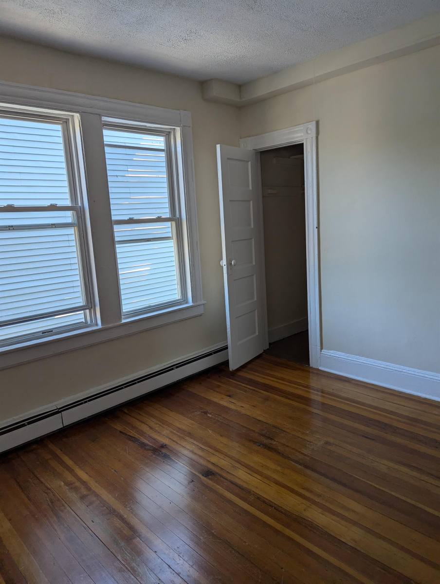 Apartment for rent at 59 Daly Ave #2E, New Britain, CT 06051