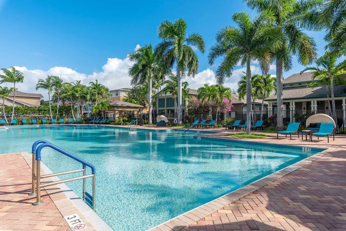 Apartment for rent at 810 Marina Del Ray Lane #810-7, West Palm Beach, FL 33401