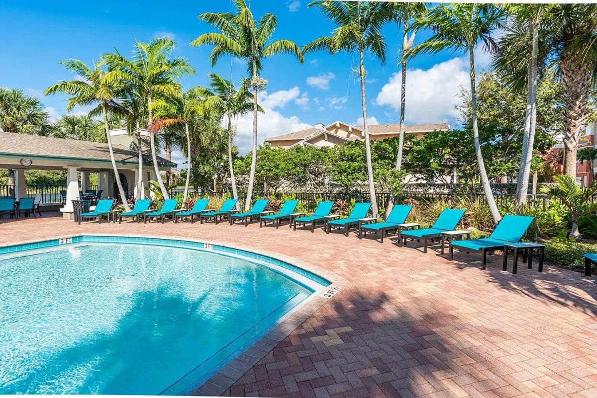 Apartment for rent at 810 Marina Del Ray Lane #810-7, West Palm Beach, FL 33401