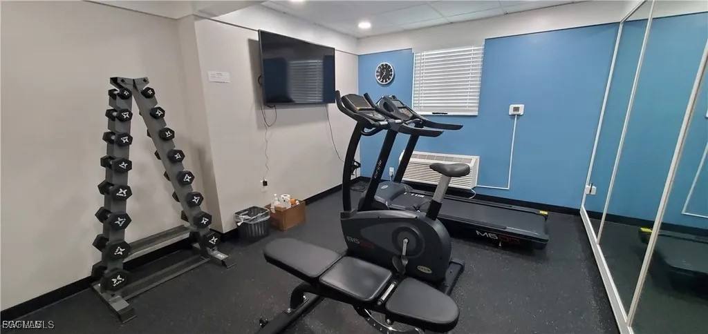 Apartment for rent at 2121 Collier Ave #311, Fort Myers, FL 33901