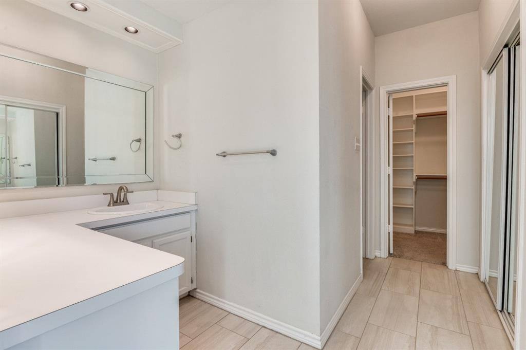 Condo for rent at 4409 Bellaire Dr S #113, Fort Worth, TX 76109