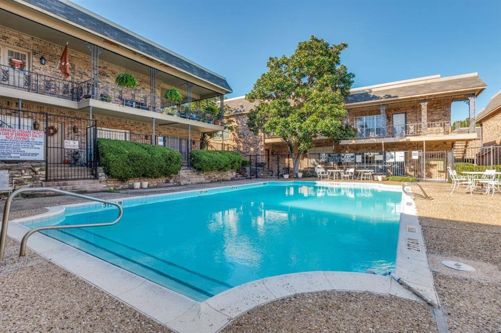 Condo for rent at 4409 Bellaire Dr S #113, Fort Worth, TX 76109