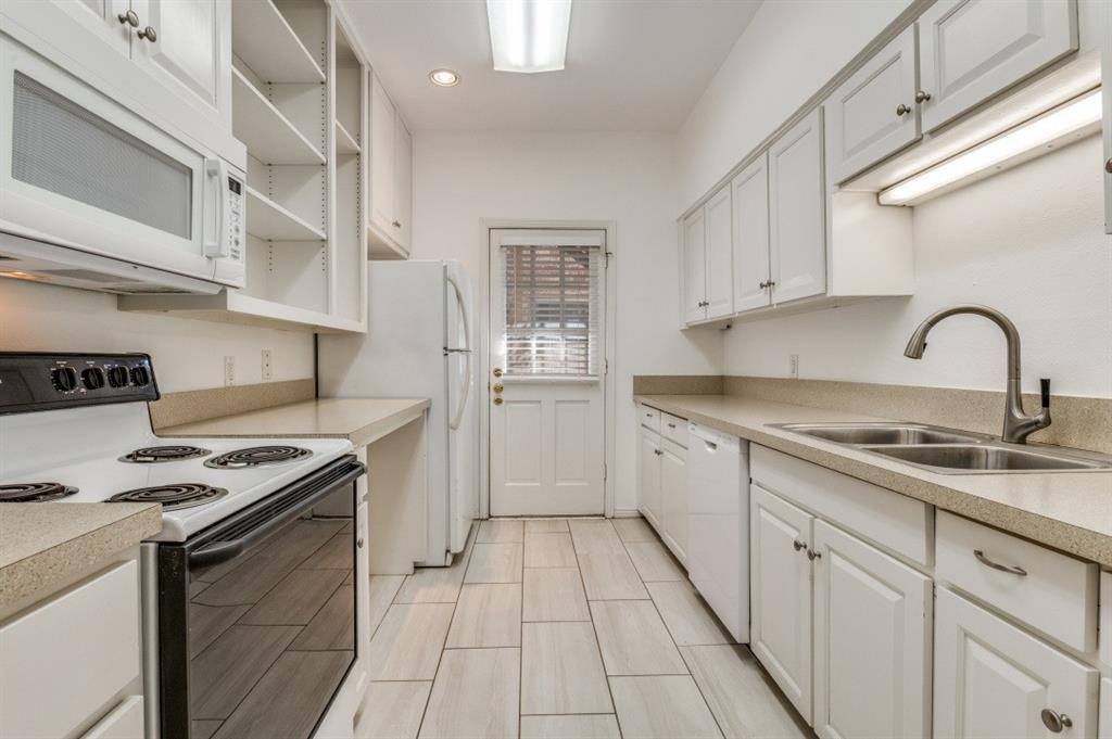 Condo for rent at 4409 Bellaire Dr S #113, Fort Worth, TX 76109