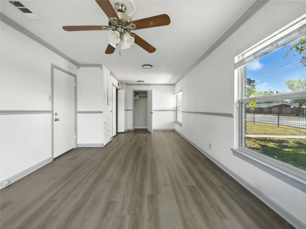 Apartment for rent at 1604 Springdale Rd, Austin, TX 78721