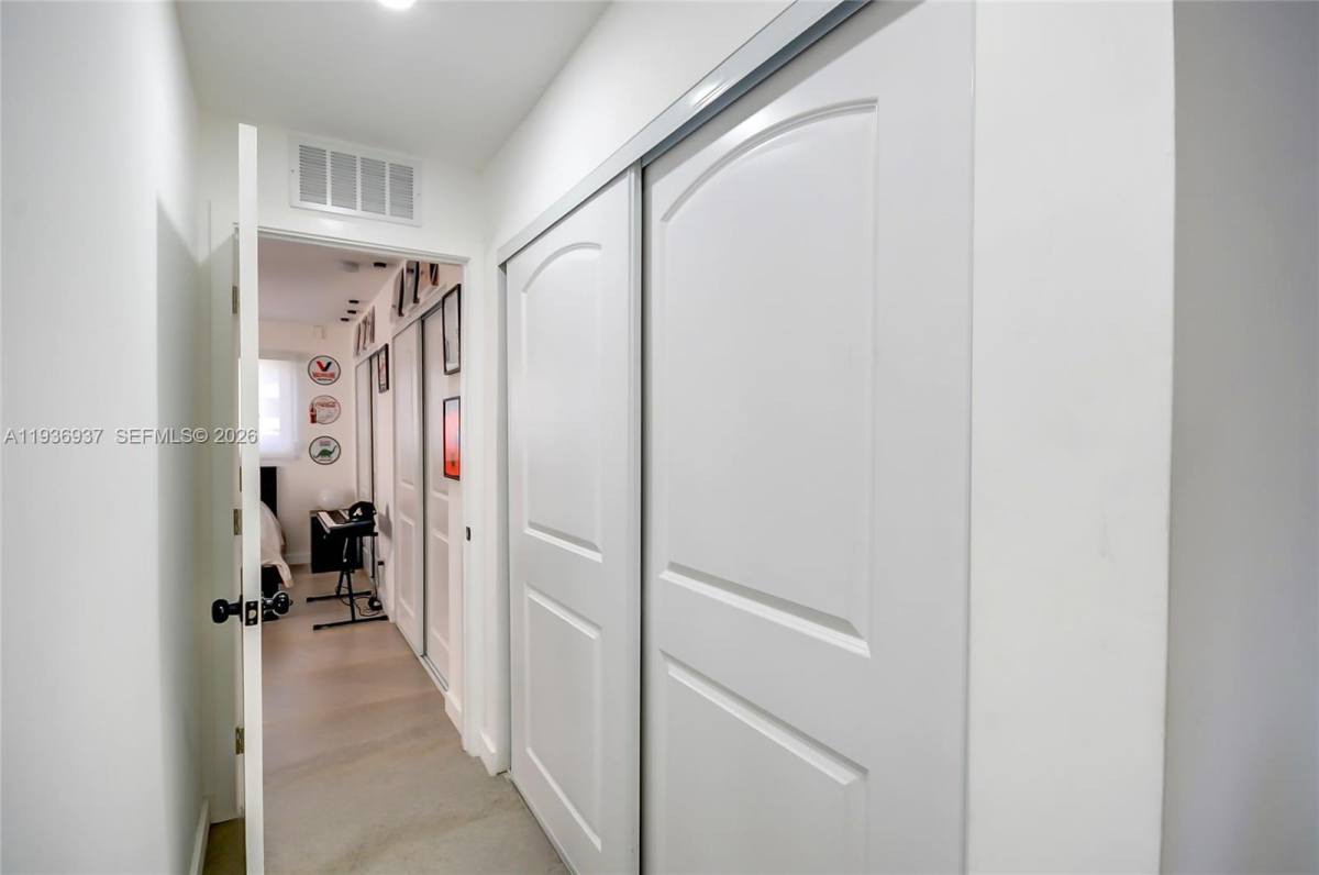 Apartment for rent at 1511 NW 87th Way, Hollywood, FL 33024