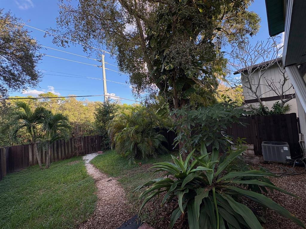 Townhouse for rent at 191 NE 6th Court #191, Dania, FL 33004