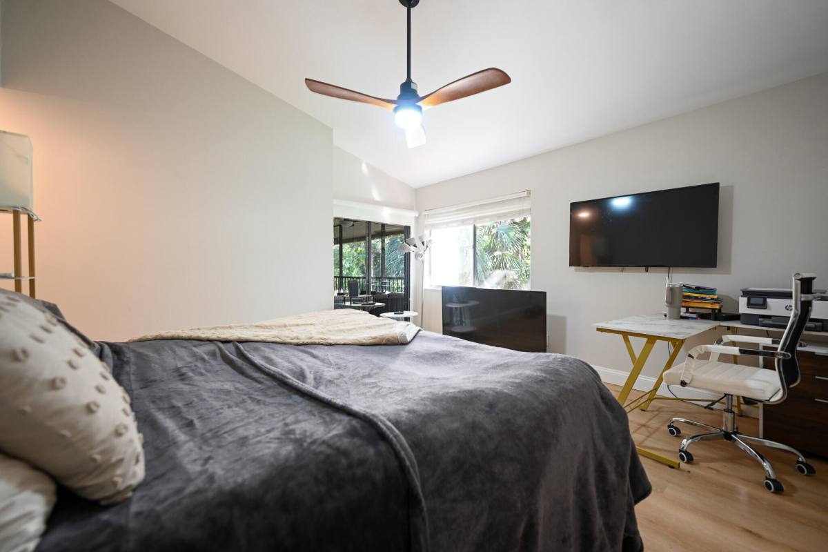 Townhouse for rent at 5740 Coach House Circle #5740F, Boca Raton, FL 33486