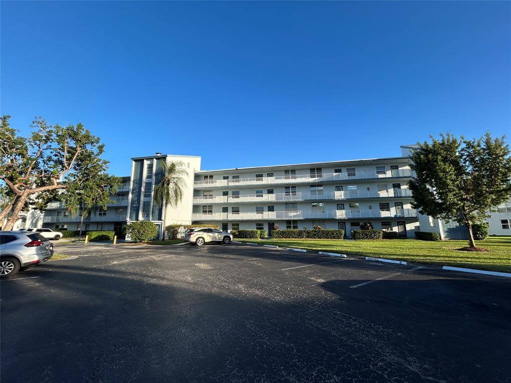 Condo for rent at 7608 NW 18th St #403, Pompano Beach, FL 33063