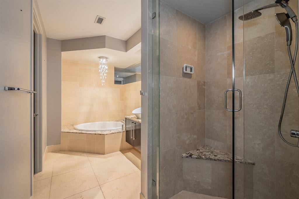 Apartment for rent at 2600 W 7th St #2816, Fort Worth, TX 76107