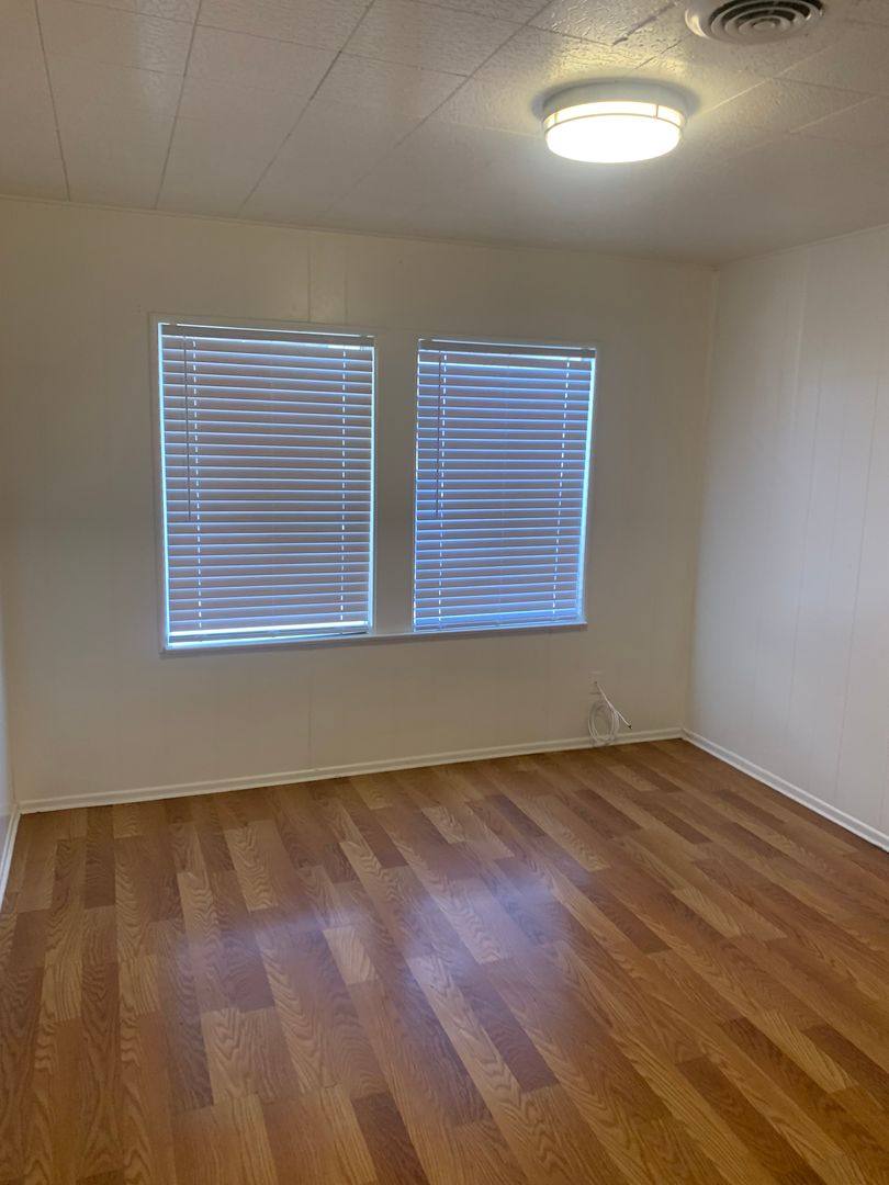 Apartment for rent at 124 Chester Ave, Bakersfield, CA 93301