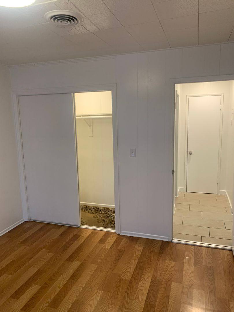 Apartment for rent at 124 Chester Ave, Bakersfield, CA 93301