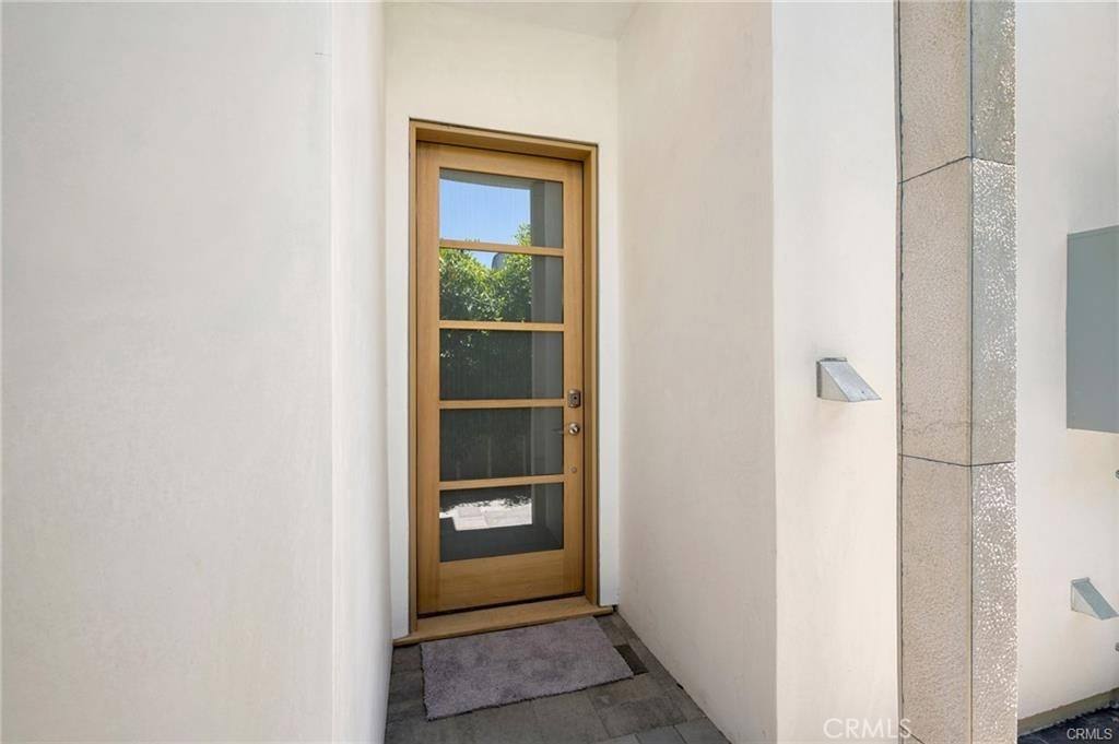 Apartment for rent at 13908 Collins St, Van Nuys, CA 91401