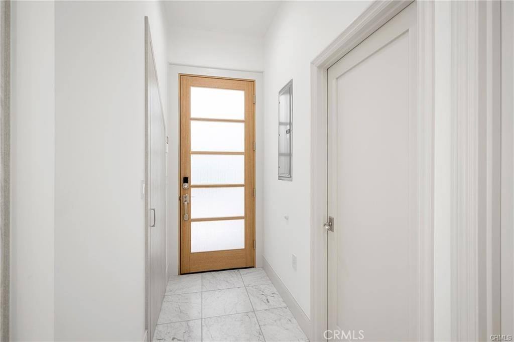 Apartment for rent at 13908 Collins St, Van Nuys, CA 91401
