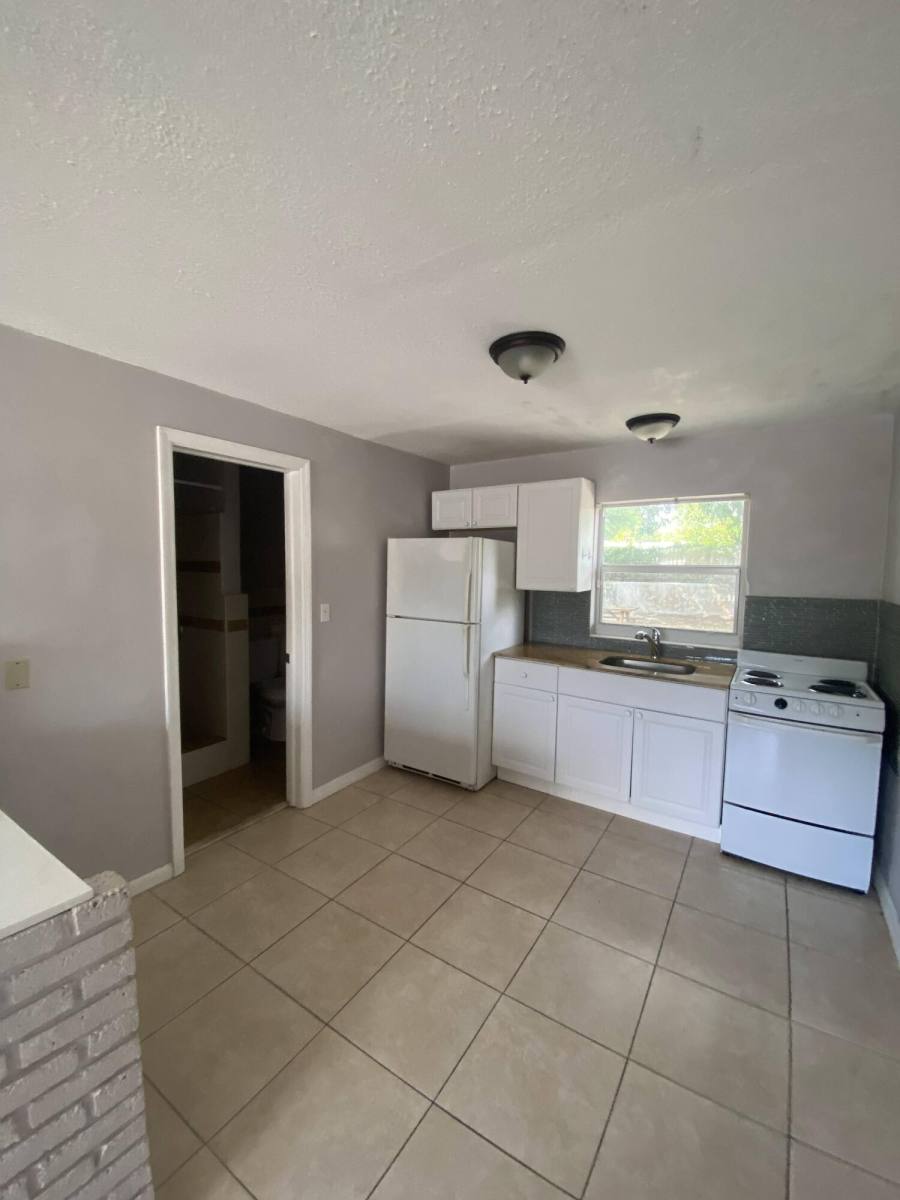 Apartment for rent at 1820 Redbank Rd #2, North Palm Beach, FL 33408