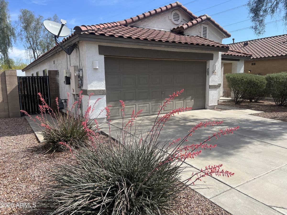 Apartment for rent at 3020 W Red Fox Rd, Phoenix, AZ 85083