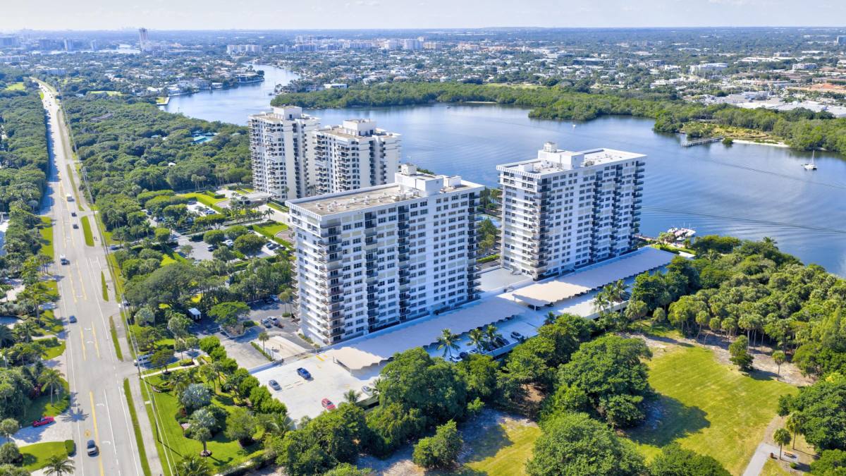 Condo for rent at 2121 N Ocean Blvd #2121805W, Boca Raton, FL 33431