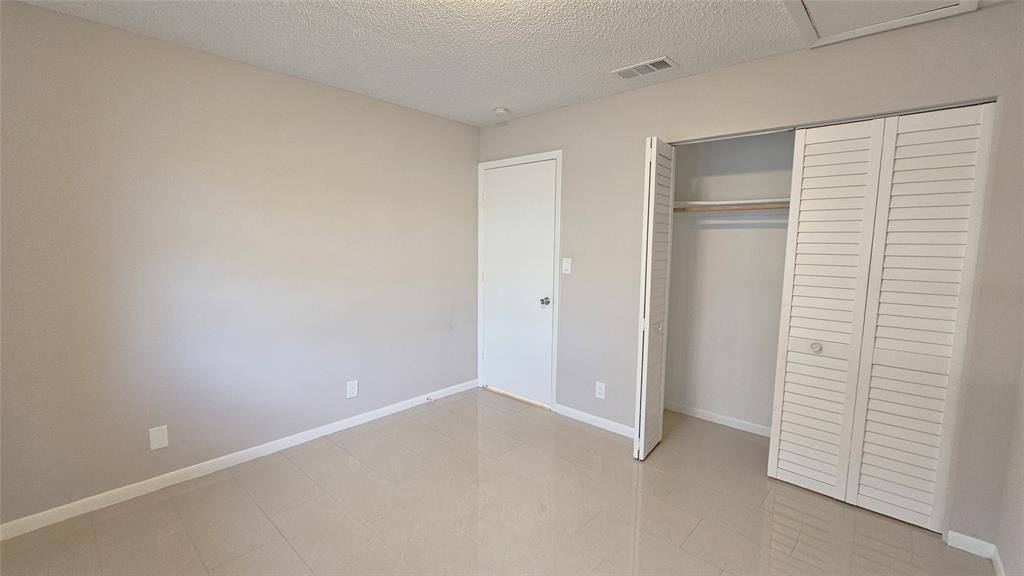 Apartment for rent at 416 Lakeside Dr #129, Pompano Beach, FL 33063