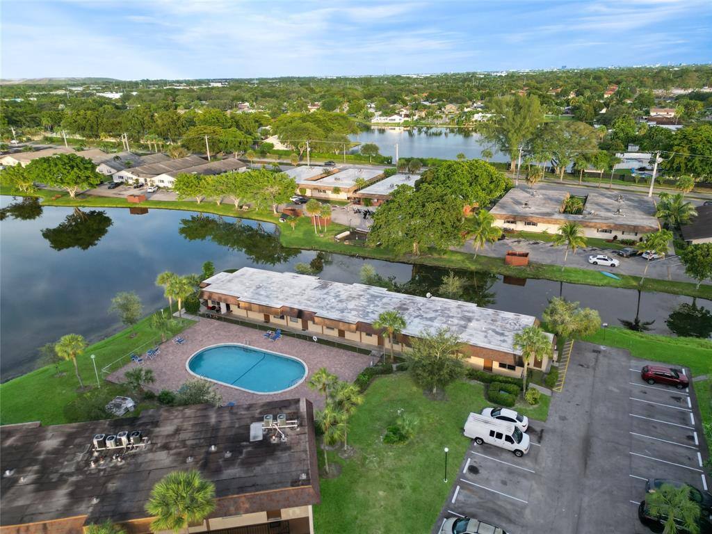 Apartment for rent at 416 Lakeside Dr #129, Pompano Beach, FL 33063