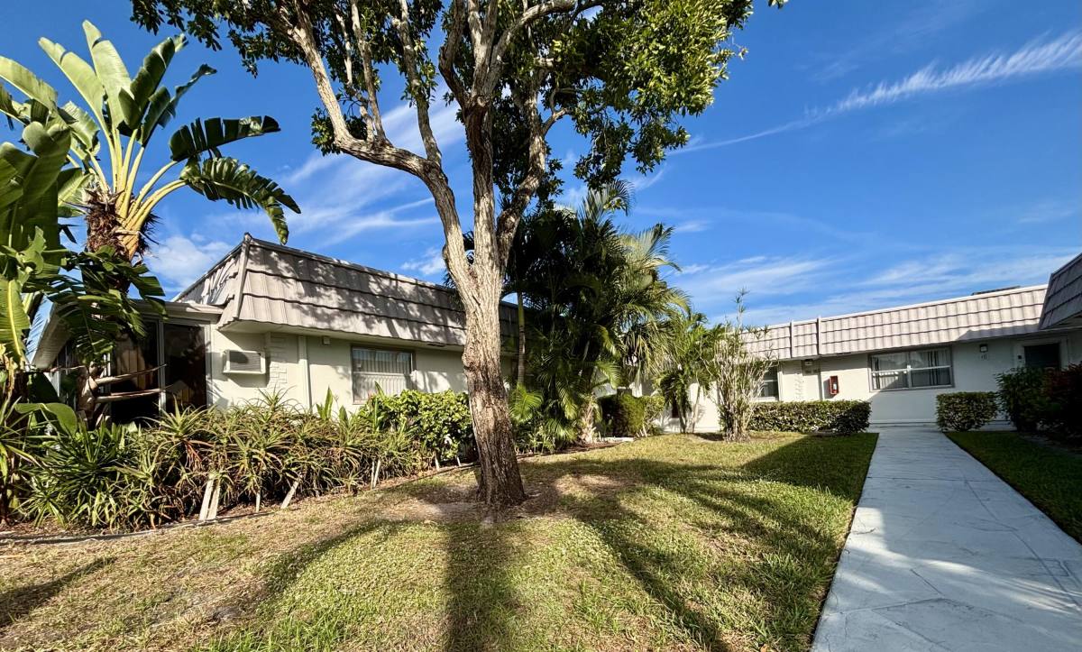 Condo for rent at 185 Valencia H #185, Delray Beach, FL 33446