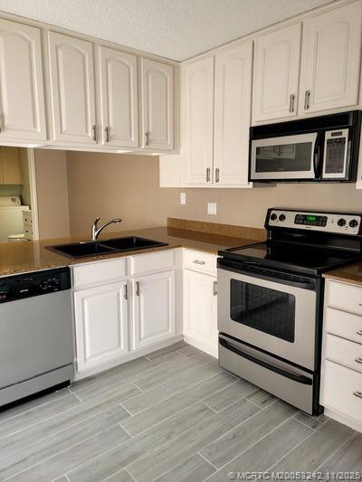 Townhouse for rent at 3253 SW Sunset Trace Circle, Palm City, FL 34990