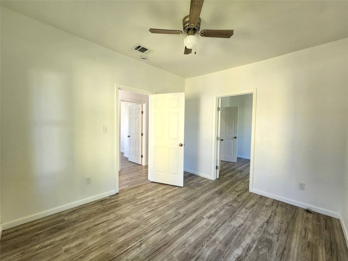 Apartment for rent at 2706 1 2 Berry St, Houston, TX 77004