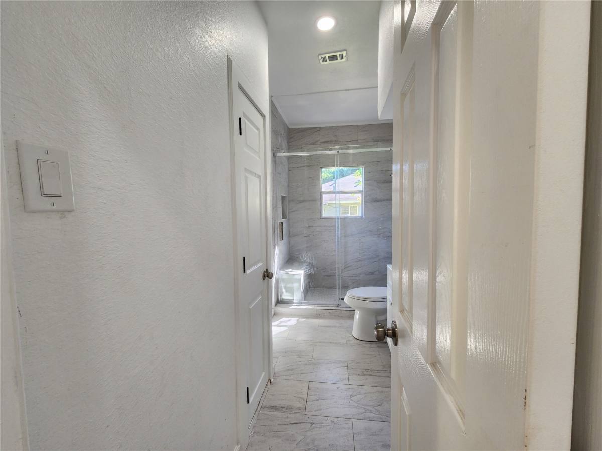 Apartment for rent at 2706 1 2 Berry St, Houston, TX 77004