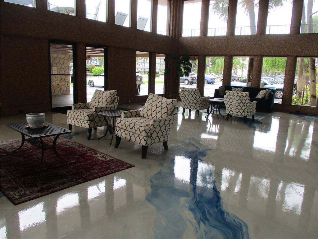 Apartment for rent at 9370 SW 8th St #312, Boca Raton, FL 33428