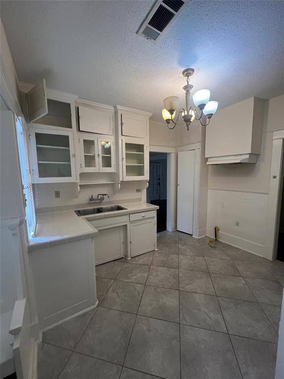 Apartment for rent at 5242 Richard Ave, Dallas, TX 75206