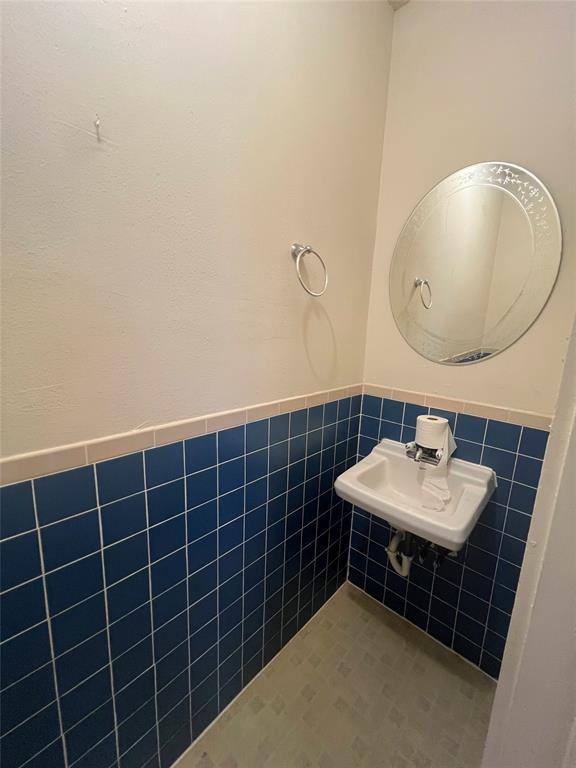 Apartment for rent at 5242 Richard Ave, Dallas, TX 75206