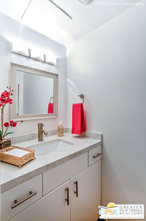 Townhouse for rent at 2166 N Indian Canyon Dr #2166C, Palm Springs, CA 92262