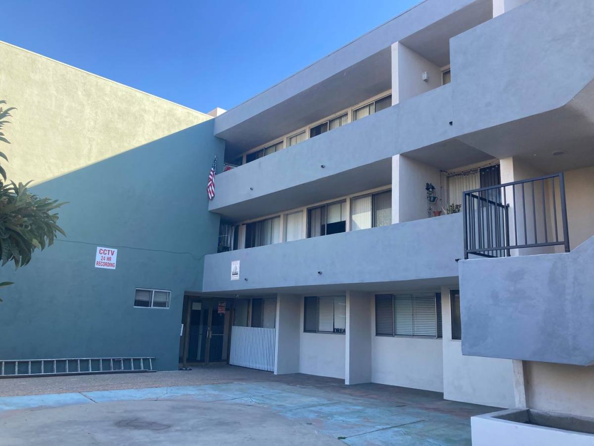Apartment for rent at 1840 Winona Blvd, Los Angeles, CA 90027