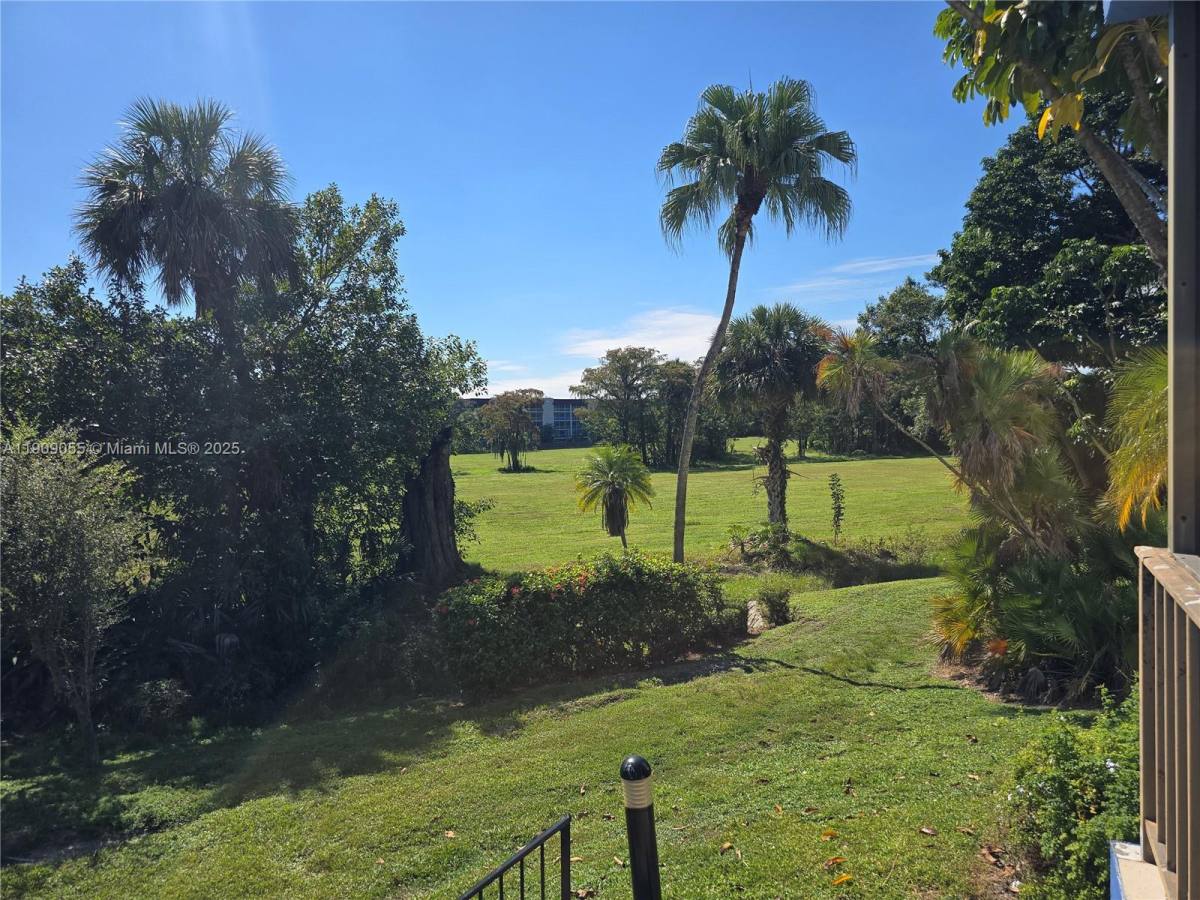 Condo for rent at 6010 S Falls Circle Dr #206, Fort Lauderdale, FL 33319