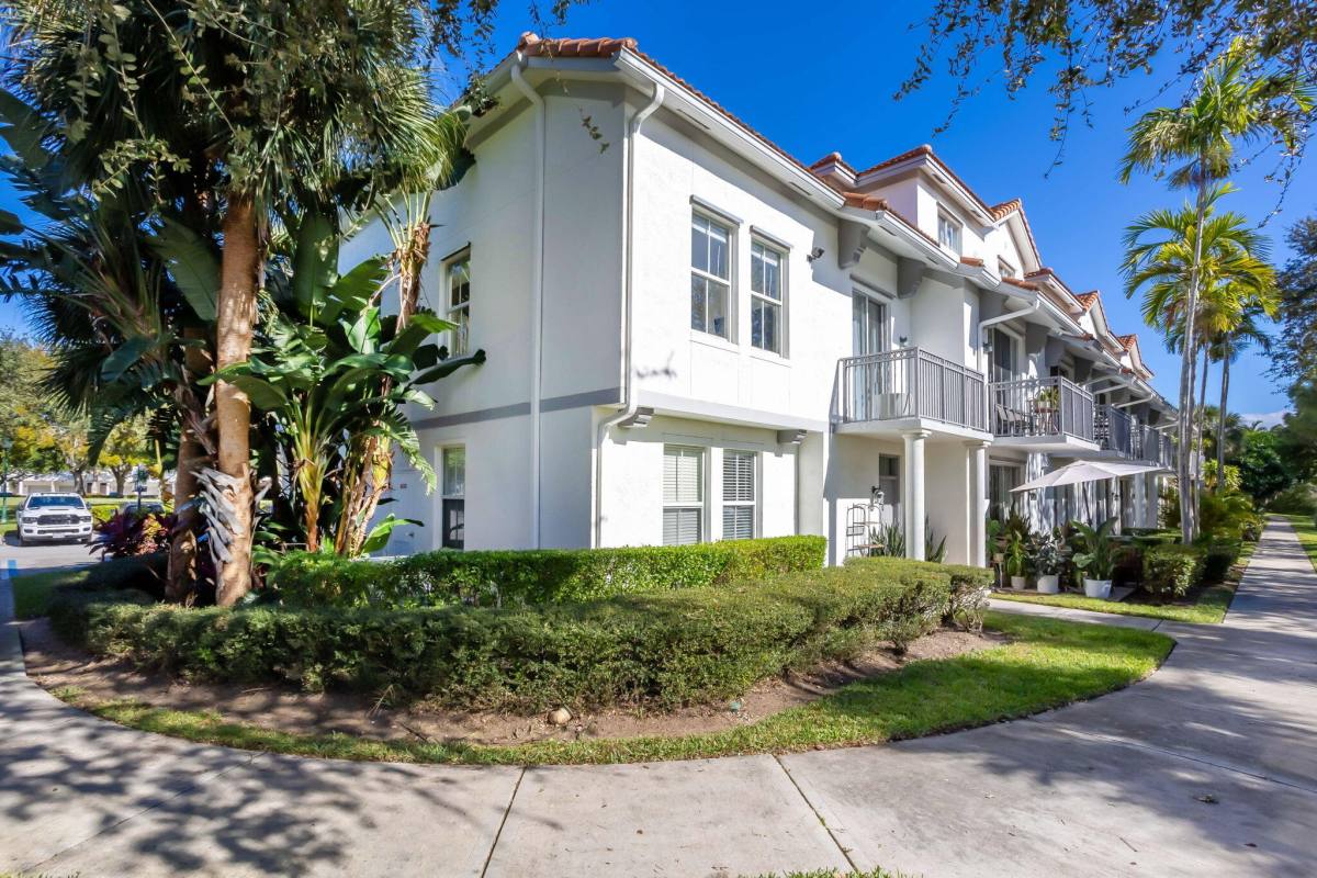 Apartment for rent at 2044 Alta Meadows Lane #1809, Delray Beach, FL 33444