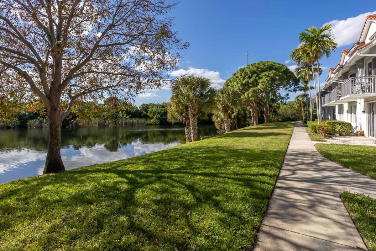 Apartment for rent at 2044 Alta Meadows Lane #1809, Delray Beach, FL 33444