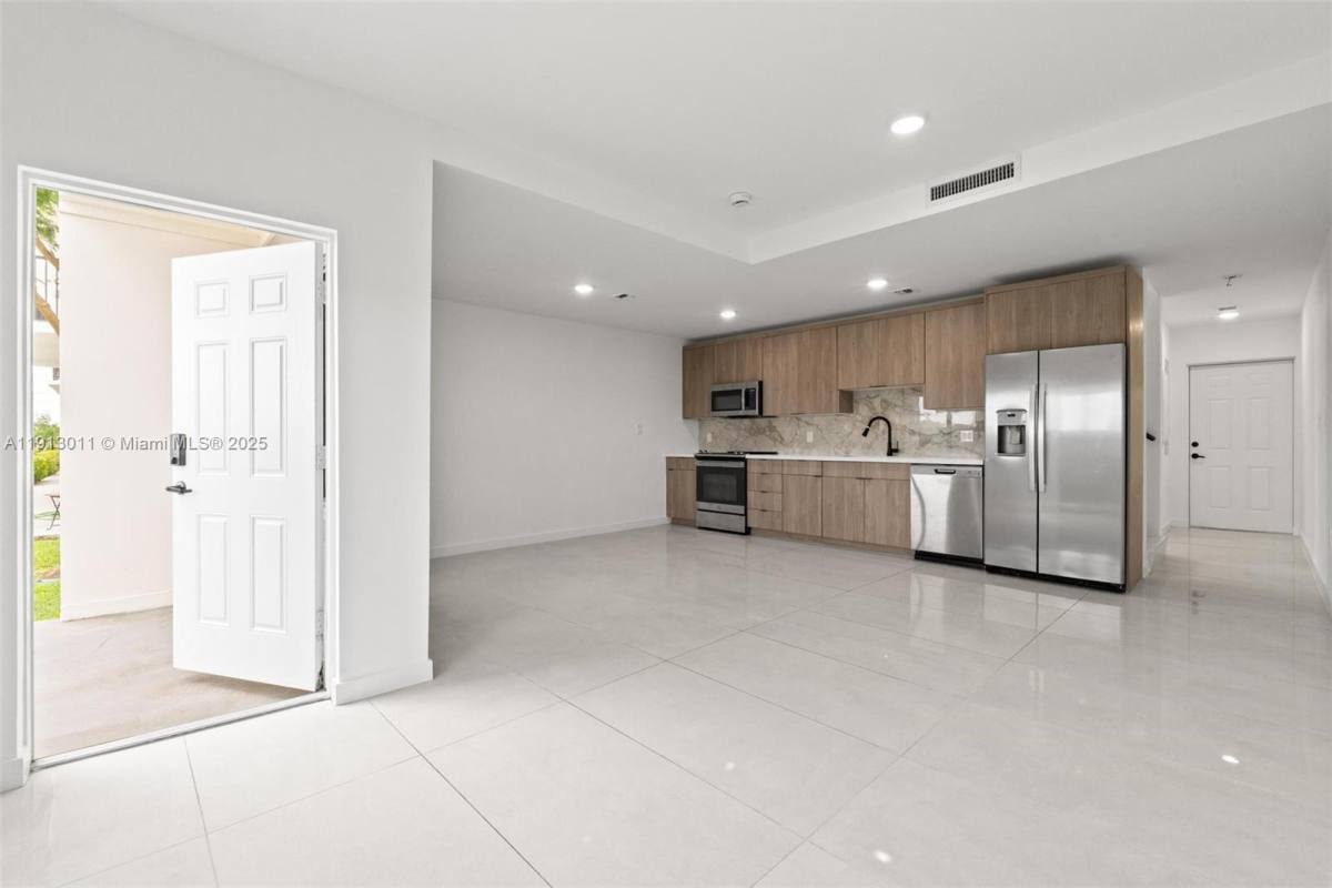 Townhouse for rent at 26126 SW 146th Ave, Homestead, FL 33033