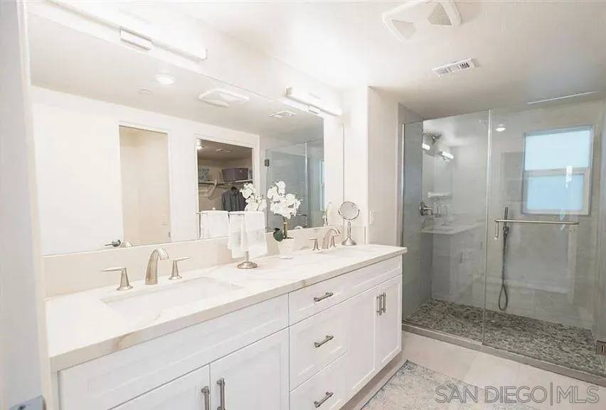Apartment for rent at 3128 Canon St #103, San Diego, CA 92106