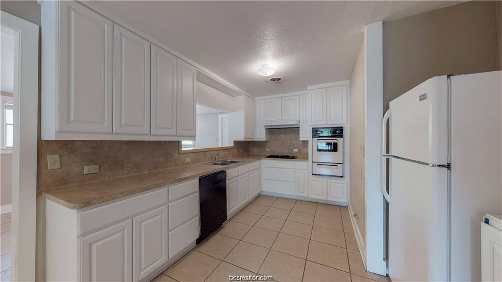 Apartment for rent at 202 Walton Dr #202, College Station, TX 77840