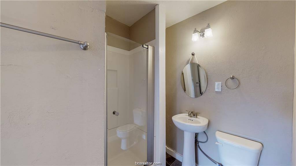Apartment for rent at 202 Walton Dr #202, College Station, TX 77840