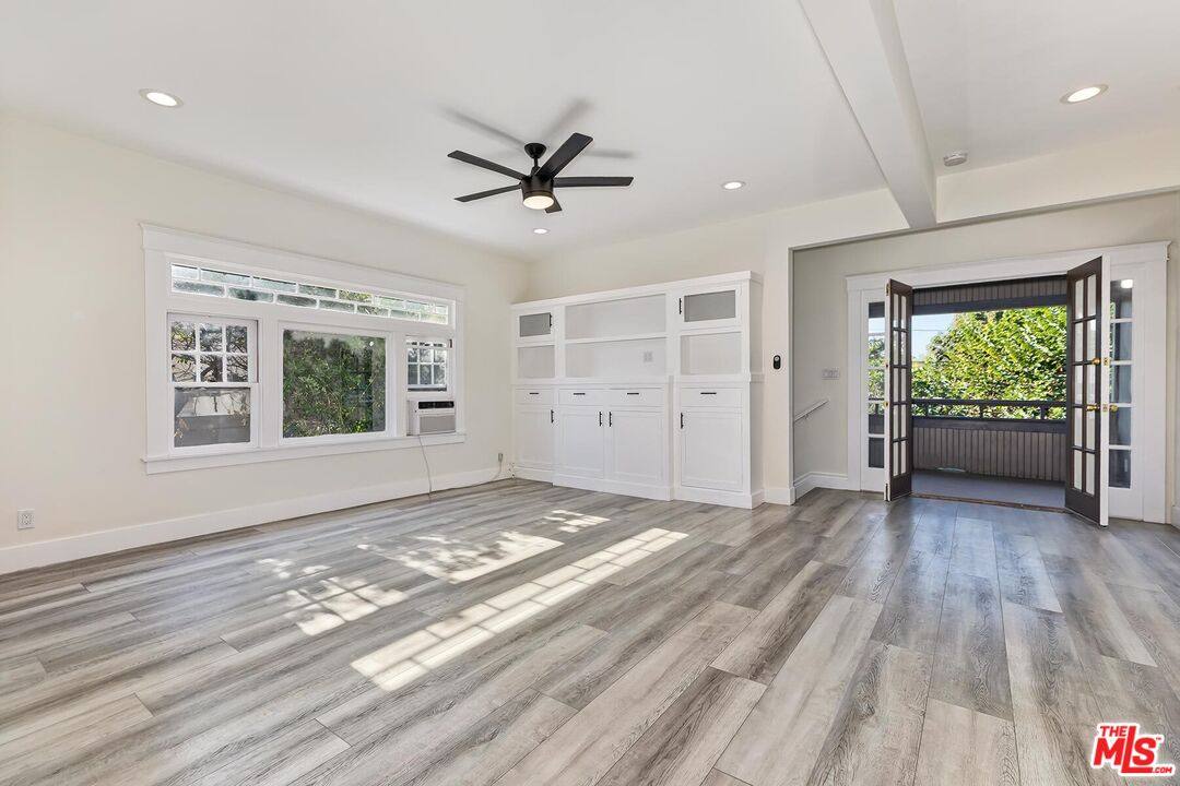 Apartment for rent at 1054 Maine Ave, Long Beach, CA 90813