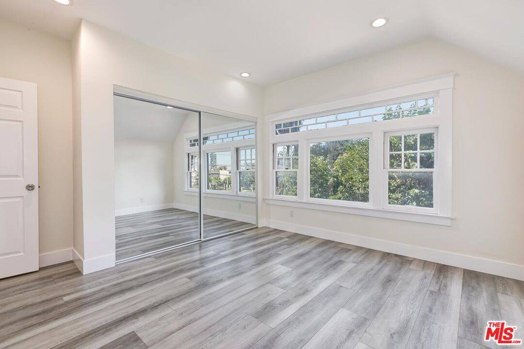Apartment for rent at 1054 Maine Ave, Long Beach, CA 90813