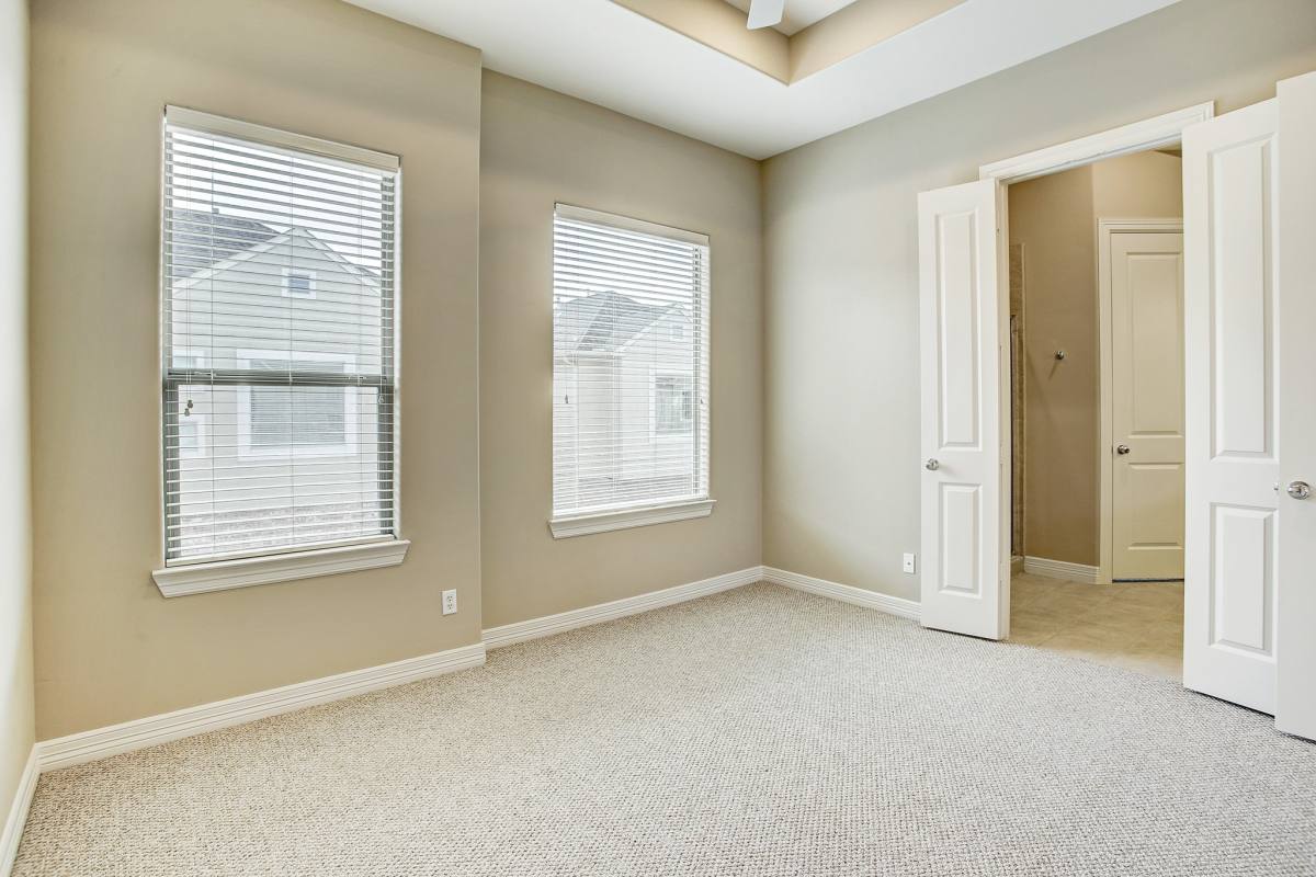 Townhouse for rent at 3824 Center Plaza Dr, Houston, TX 77007